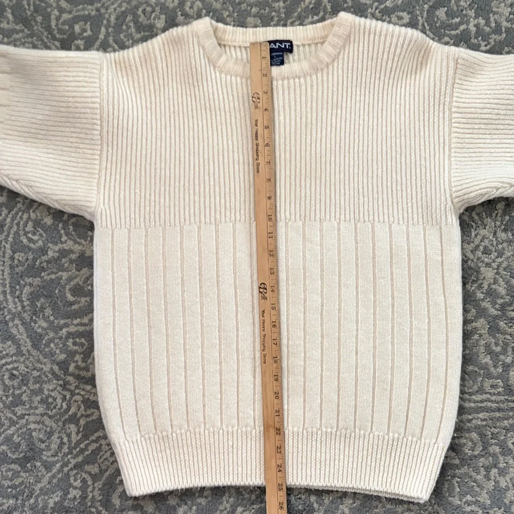 Gant 💯 Wool Ribbed Crewneck Sweater